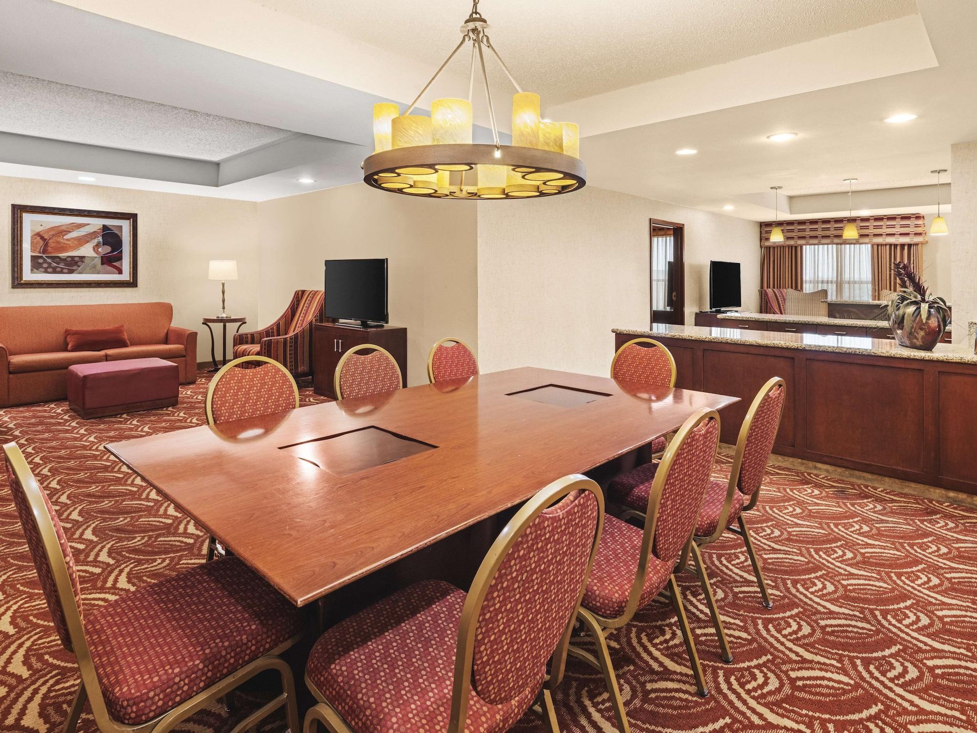 Embassy Suites By Hilton San Marcos Hotel Conference Center Exteriér fotografie